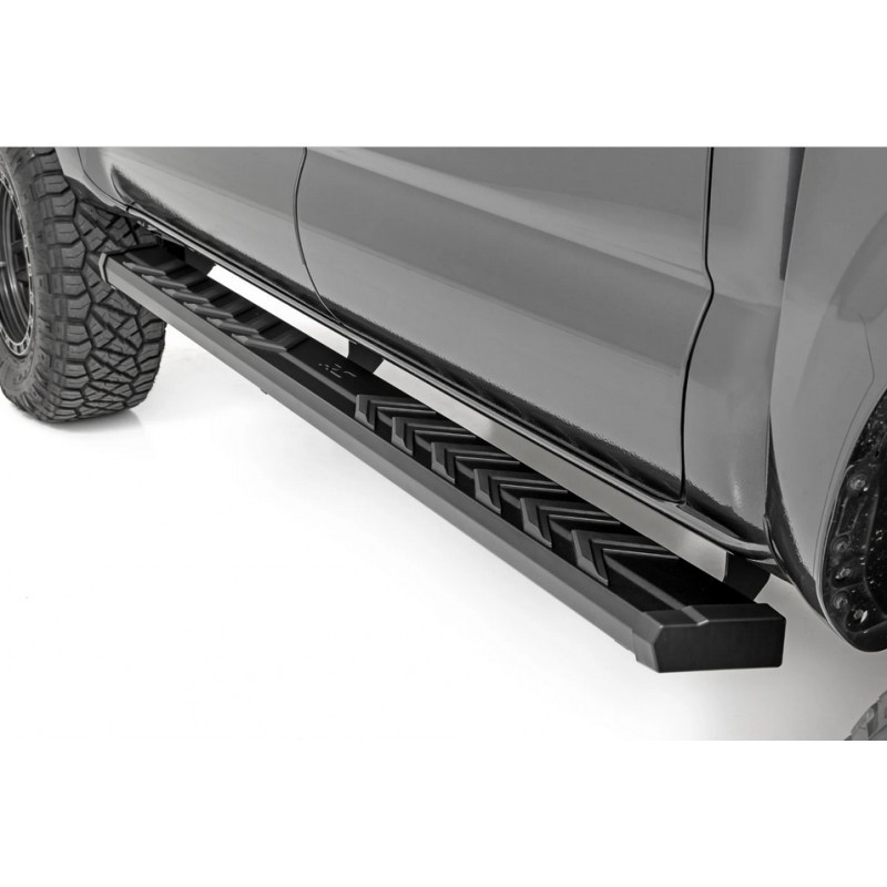 Toyota Tacoma Trittbretter "BA2" RoughCountry Double-Cab