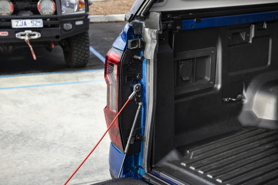 ARB seitliche Heckklappendichtung für Volkswagen Amarok/Ford Ranger ab 23/Ford Ranger Raptor ab 2022