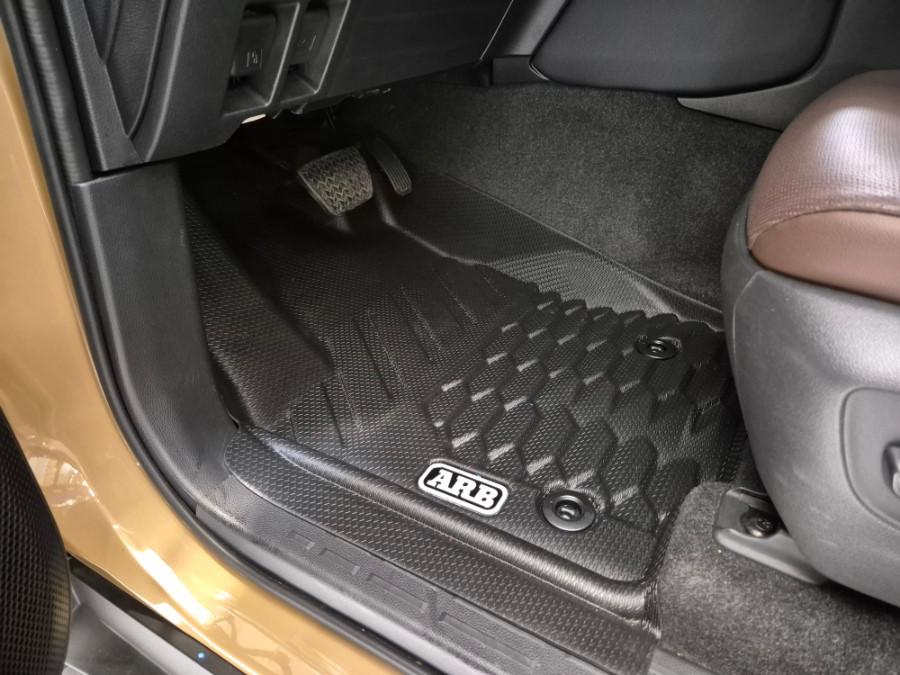 ARB Fussmatte Toyota Land Cruiser 250 ab 2024, vorne und hinten, LHD