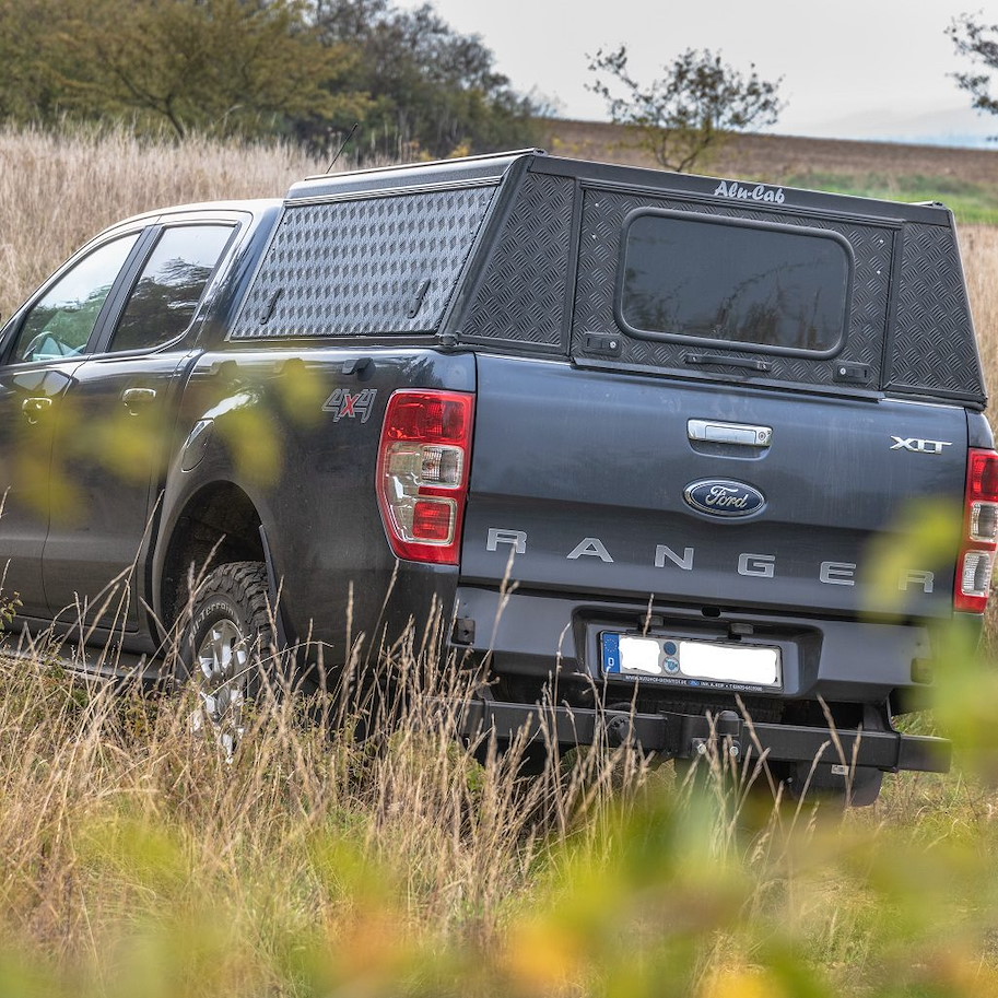 Alu-Cab Hardtop "Adventure" für Ford Ranger 2012-2022 Doppelkabine schwarz/geriffelt
