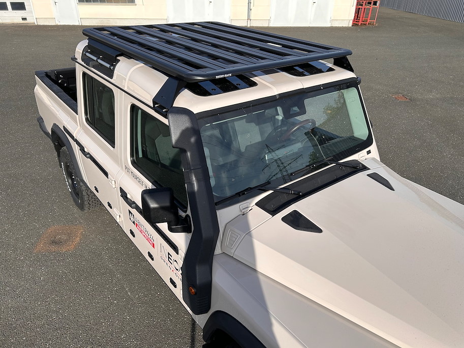 Rhino Rack Pioneer 6 Plattform Ineos Quartermaster 1'800 × 1'430 mm inkl. Backbone