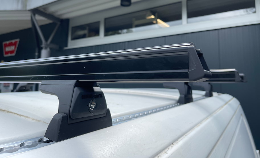 Rhino Rack Heavy Duty Querträger 1'500 mm, (3) Volkswagen T4, inkl. RLT600 und Airline Schienen