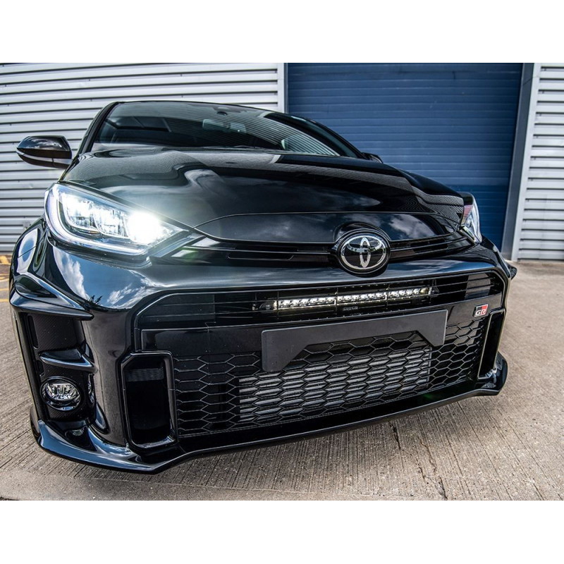 Lazer Kühlergrillmontage-Set mit Lazer Linear-18 Zusatzfernlicht für Toyota Yaris GR