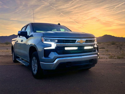 Lazer Lamps Kühlergrill-Kit Silverado 1500 LT (2022-2024) inkl. 2x Triple-R 1000 - Beacon