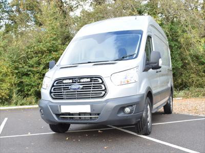 Lazer Lamps Kühlergrill-Kit Ford Transit (2015+) inkl. 2x ST4 Evolution