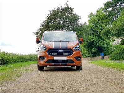 Lazer Lamps Kühlergrill-Kit Ford Transit Custom (2018-2022) inkl. 2x Triple-R 750 G2 Elite