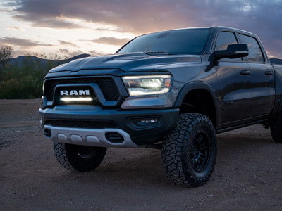 Lazer Lamps Kühlergrill-Kit RAM Rebel (2019-2024) inkl. Linear-18 Elite+