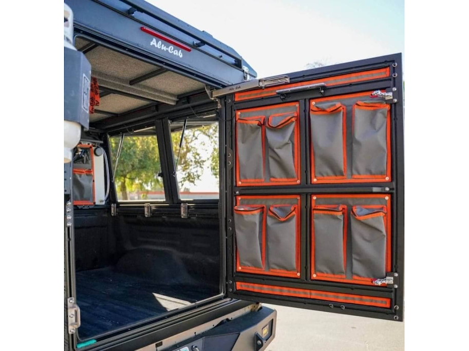 Alu-Cab Canopy Camper 6.4" Dodge RAM DT (1500,2500,3500) 2009-2022, schwarz