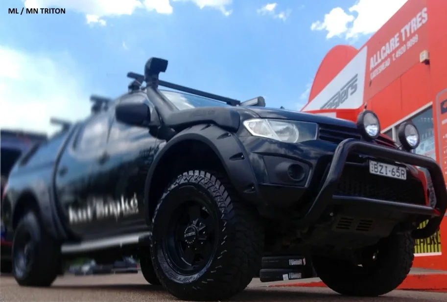 Kut Snake Kotflügelverbreiterung Mitsubishi L200 ML/MN 75 mm nur vorne (2005-2015)