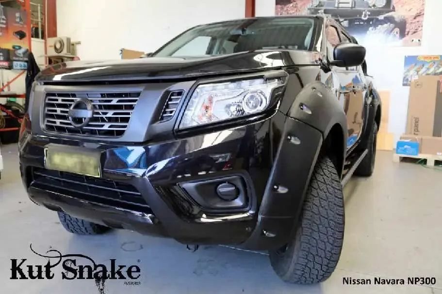 Kut Snake Kotflügelverbreiterung Nissan Navara D23 NP300 95 mm nur vorne (2015-2020)