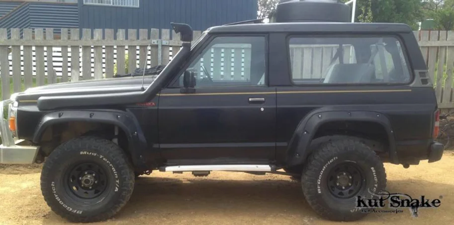 Kut Snake Kotflügelverbreiterung Nissan Patrol Y60 GQ 100 mm (1987-1997)