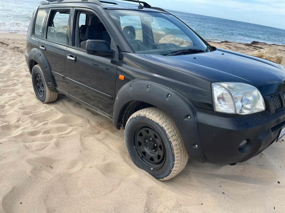 Kut Snake Kotflügelverbreiterung Nissan X-Trail T30 45 mm (2000-2007)