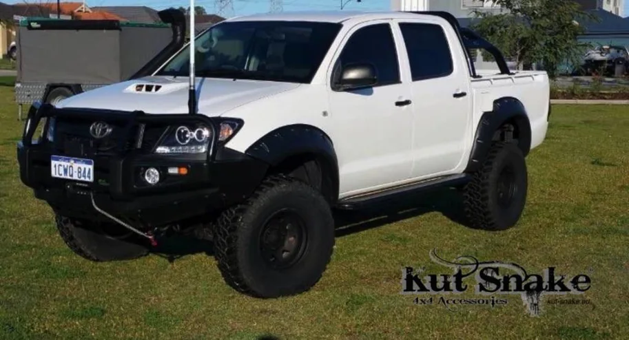 Kut Snake Kotflügelverbreiterung Toyota Hilux KUN2 95 mm (2012-2015)