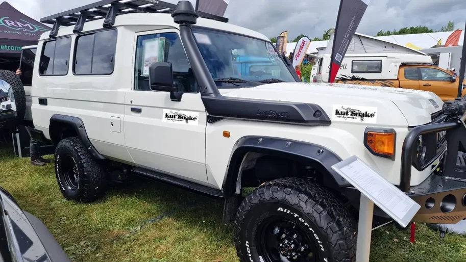 Kut Snake Kotflügelverbreiterung Toyota Land Cruiser 78 Tall 70 mm (2024-heute)