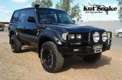 Kut Snake Kotflügelverbreiterung Toyota Land Cruiser 80 65 mm (1990-2008)