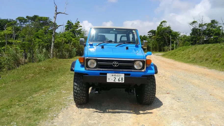 Kut Snake Kotflügelverbreiterung Toyota Land Cruiser 77 (BJ77, FJ77, HZJ77, FZJ77) 55 mm (1984-2006)