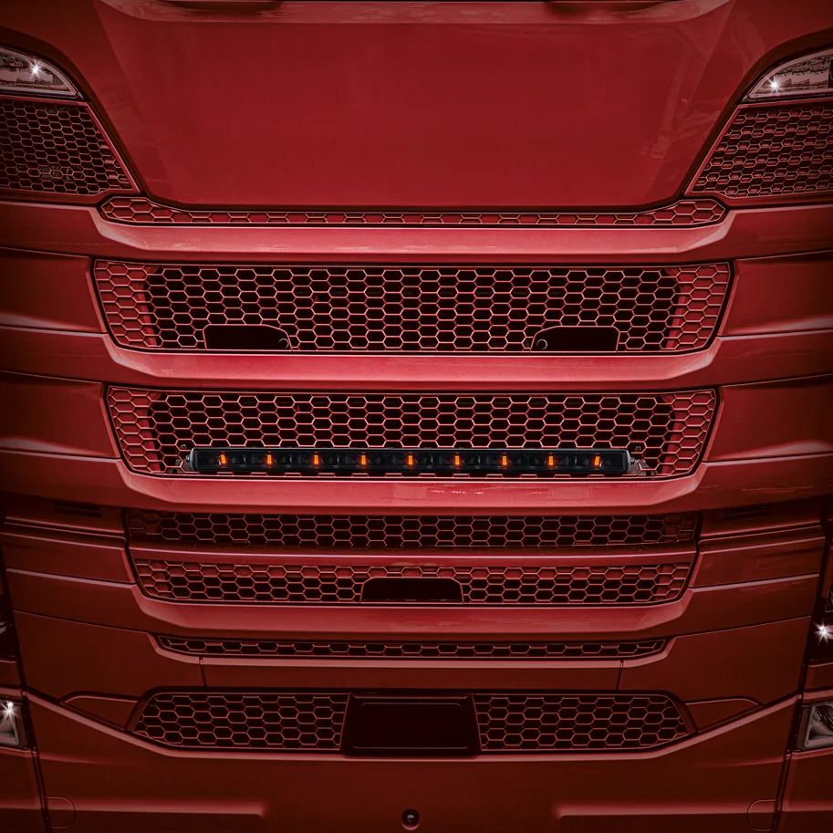 Strands LED-Bar-Paket DARK KNIGHT NUUK 30" für Scania Next Gen