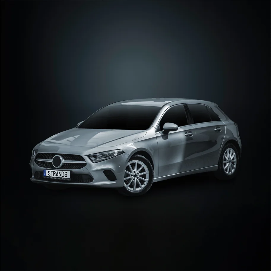 Strands NUUK E-LINE BLACK LED-Bar 20" Komplettkit mit Kennzeichenhalter für Mercedes A-Class (ab 2026)