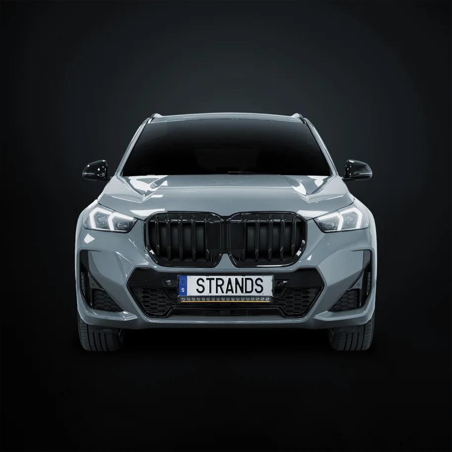 Strands NUUK D-LINE LED-Bar 20" Komplettkit mit Kennzeichenhalter für BMW X1 (ab 2023)