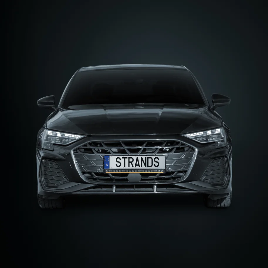 Strands NUUK D-LINE LED-Bar 20" Komplettkit mit Kennzeichenhalter für Audi A3 (ab 2024)