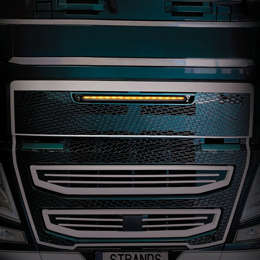 Strands LED-Bar-Paket SIBERIA NG 32" für Volvo FH (2021 bis 2024)